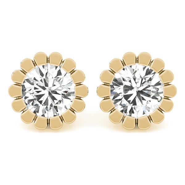 Petal Setting Stud Earrings