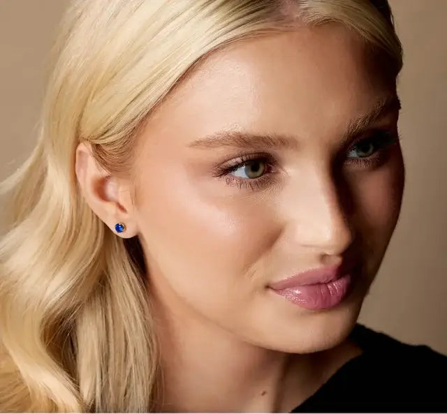 Blue Diamond Claw Solitaire Stud Earring